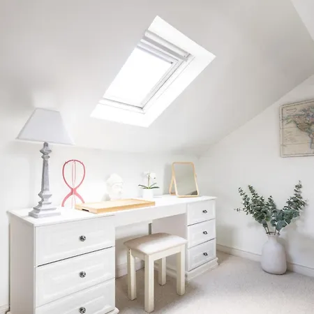 Host & - Grove Road Harrogate